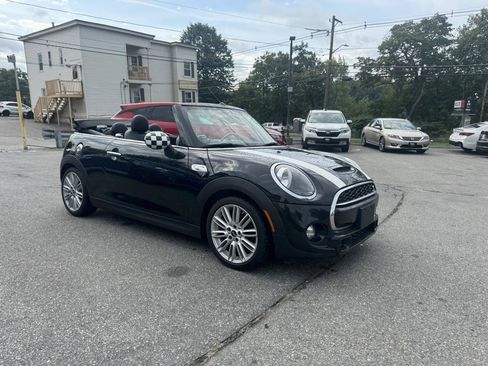 Used 2019 MINI Cooper S FWD image 4