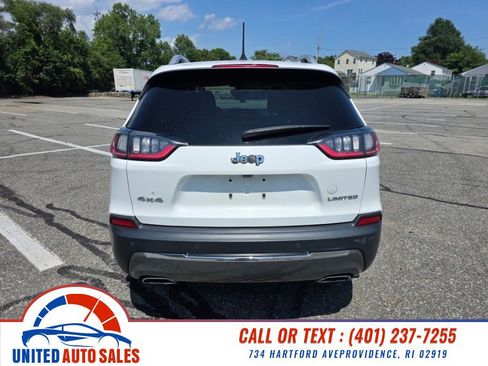 Used 2019 Jeep Cherokee Limited AWD/4WD image 4