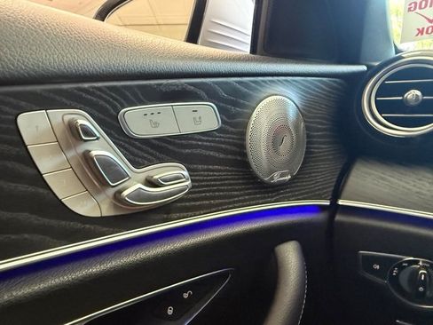 Used 2019 Mercedes-Benz E 300 image 18