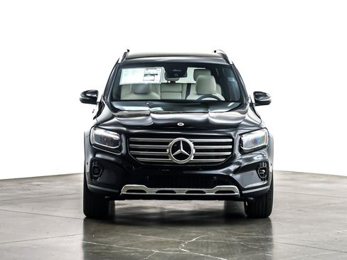 New 2026 Mercedes-Benz GLB 250 image 2