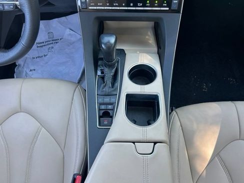 Used 2021 Toyota Avalon XLE w/ Moonroof Package FWD image 52