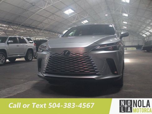 Used 2025 Lexus RX 350h w/ Convenience Package image 4