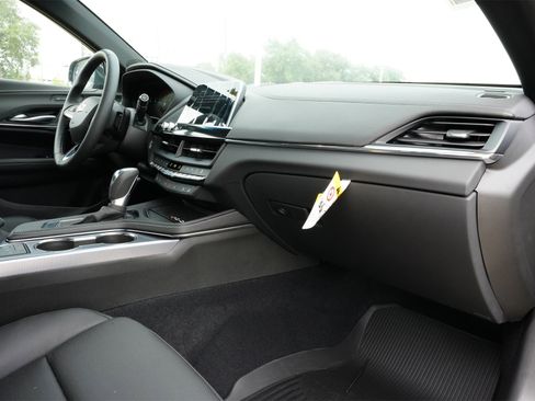 New 2025 Cadillac CT4 Premium Luxury image 24