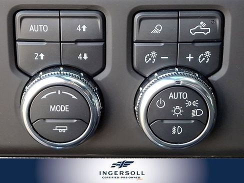 Used 2025 GMC Sierra 2500 AT4 w/ AT4 Preferred Package image 12