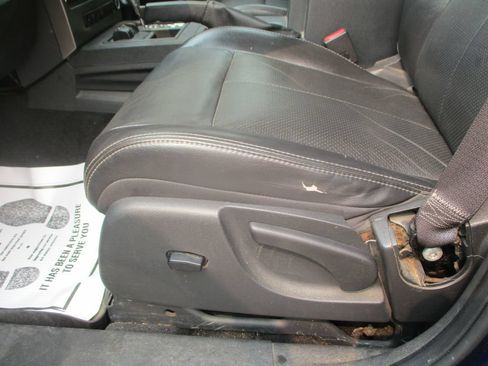 Used 2012 Jeep Liberty Sport AWD/4WD image 9
