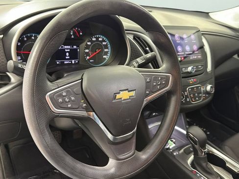 Used 2023 Chevrolet Malibu LT FWD image 21
