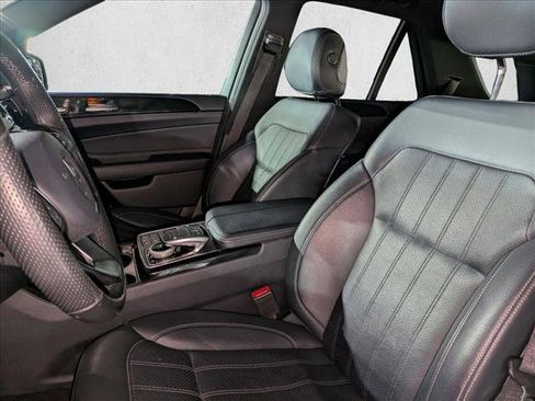 Used 2019 Mercedes-Benz GLE 400 4MATIC image 19