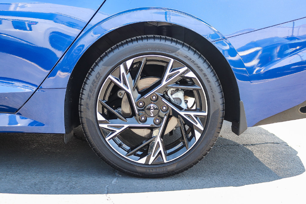 Certified 2025 Kia K5 GT-Line w/ GT-Line Premium Package FWD image 11