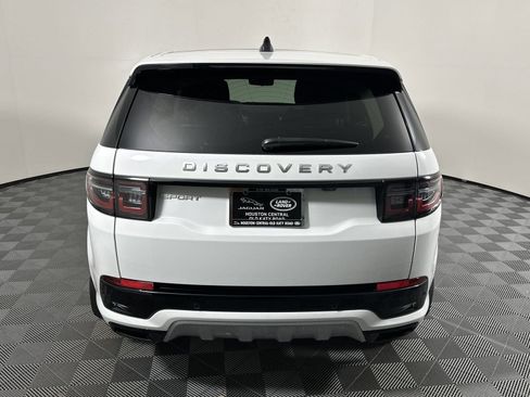 Used 2024 Land Rover Discovery Sport S image 7