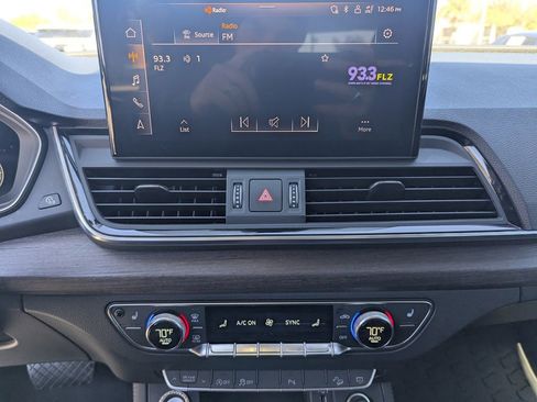 Used 2021 Audi Q5 Premium Plus image 19