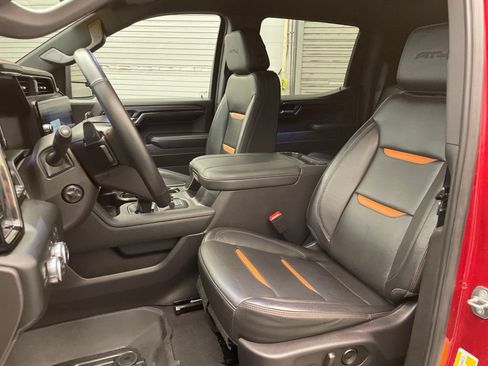 Used 2024 GMC Sierra 1500 AT4 w/ Technology Package AWD/4WD image 20