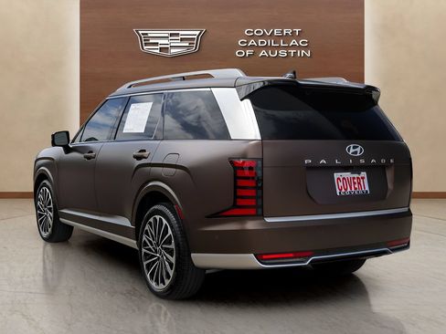 Used 2026 Hyundai Palisade Calligraphy FWD image 3