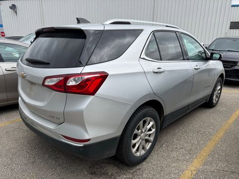 Used 2019 Chevrolet Equinox LT AWD/4WD image 2