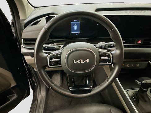 Used 2026 Kia Carnival FWD image 18