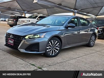 Used 2025 Nissan Altima 2.5 SV