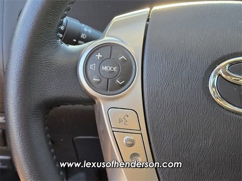 Used 2017 Toyota Prius V Five image 29