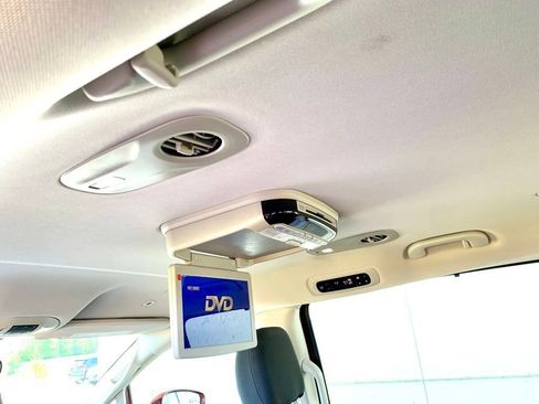 Used 2019 Chrysler Pacifica Touring Plus image 18