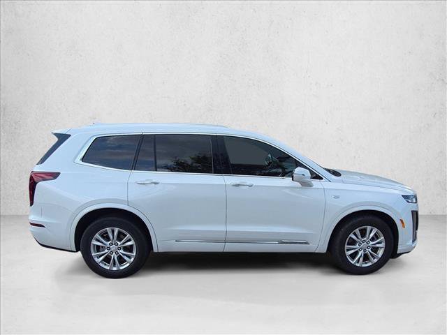 Used 2024 Cadillac XT6 Luxury FWD image 2