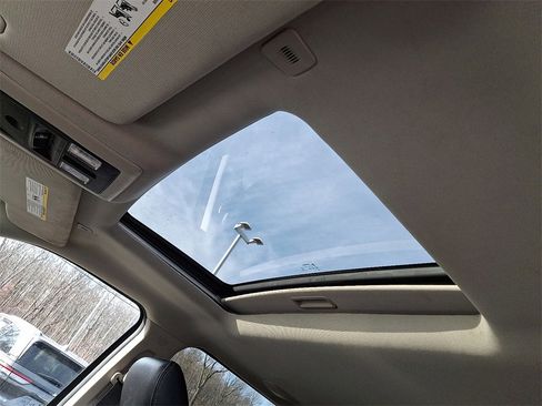 Used 2017 RAM 2500 Laramie w/ Sport Appearance Group image 14