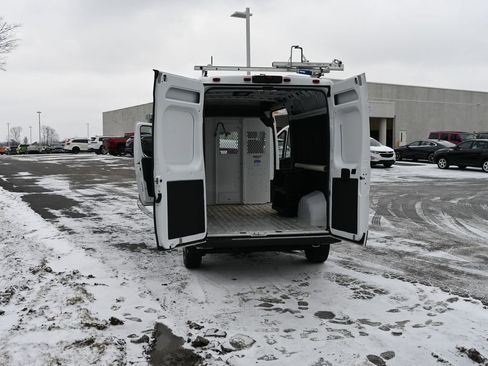 Used 2024 RAM ProMaster 2500 w/ Convenience Group image 41