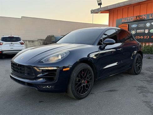 Used 2018 Porsche Macan GTS AWD/4WD image 9