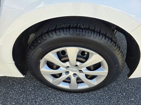 Used 2023 Toyota Corolla LE image 15