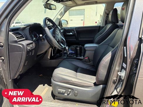 Used 2019 Toyota 4Runner TRD Off-Road Premium AWD/4WD image 5