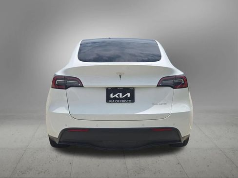 Used 2022 Tesla Model Y Long Range AWD/4WD image 5