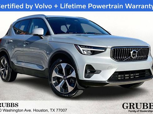 Certified 2024 Volvo XC40 B5 Plus image 1