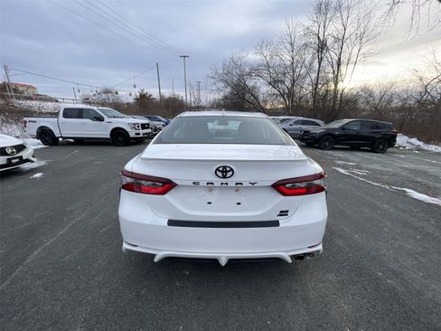Used 2023 Toyota Camry SE image 30