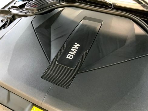 Used 2024 BMW i5 eDrive40i w/ Premium Package RWD image 31