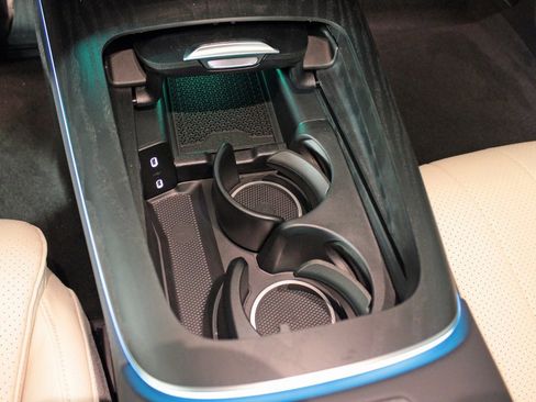 New 2026 Mercedes-Benz E 350 4MATIC Sedan image 23