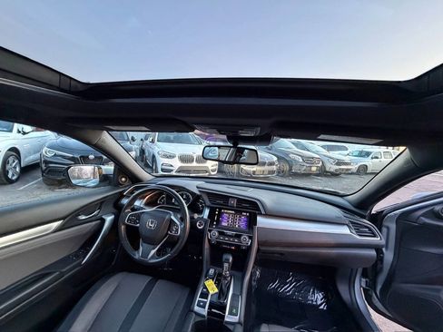 Used 2016 Honda Civic Touring image 16