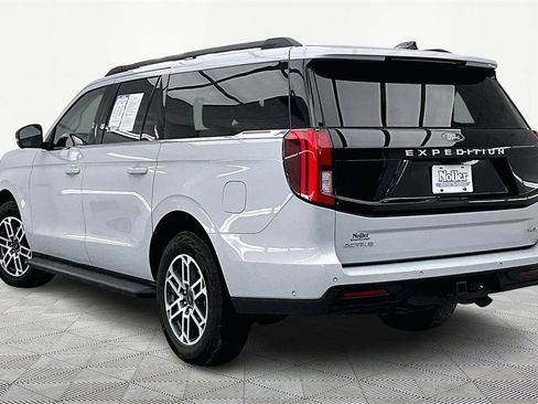 Used 2025 Ford Expedition Max Active image 13