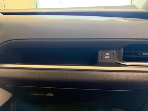 Used 2025 Toyota Grand Highlander AWD image 33