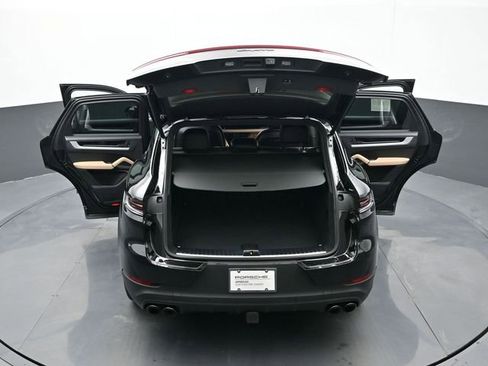 Certified 2024 Porsche Cayenne image 27