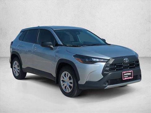 New 2026 Toyota Corolla Cross L image 7