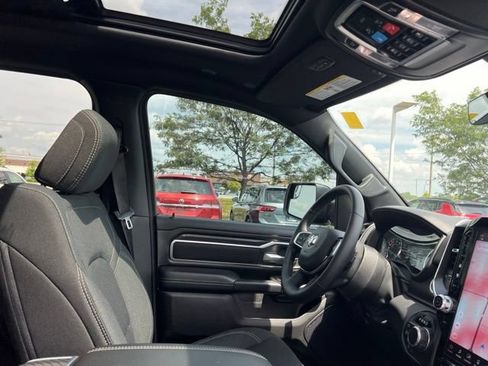 Used 2025 RAM 1500 Big Horn AWD/4WD image 36