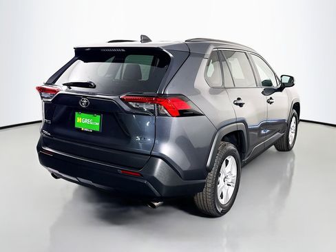Used 2021 Toyota RAV4 XLE FWD image 10