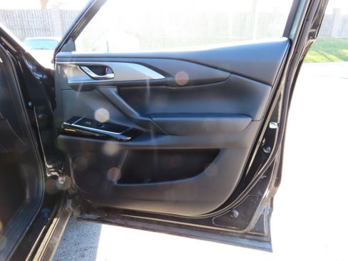 Used 2023 MAZDA CX-9 Touring Plus image 9