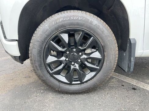 Used 2021 Chevrolet Silverado 1500 Custom image 32