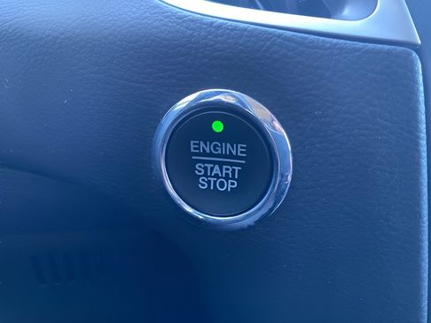 Used 2018 Ford Edge SEL w/ Class II Trailer Tow Package image 20