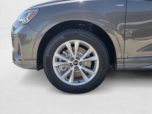 New 2025 Audi Q3 2.0T Premium w/ Convenience Package image 9