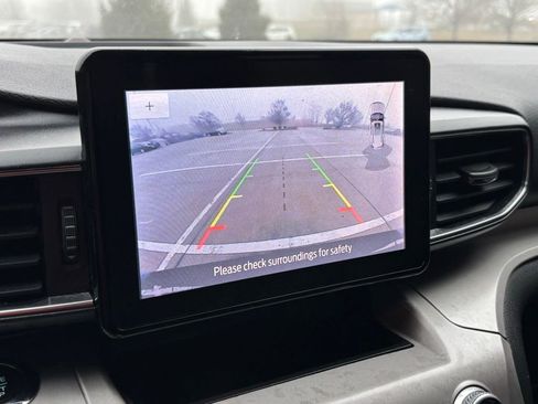 Used 2020 Ford Explorer XLT w/ Equipment Group 202A image 18