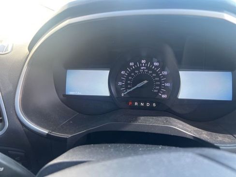 Used 2019 Ford Edge SEL w/ Equipment Group 201A image 9