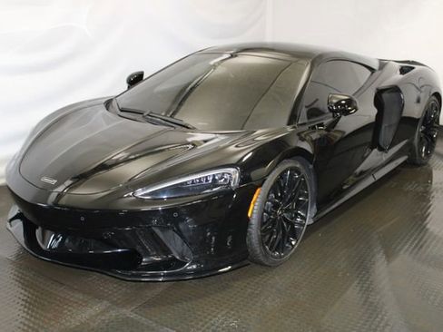 Used 2022 McLaren GT image 1