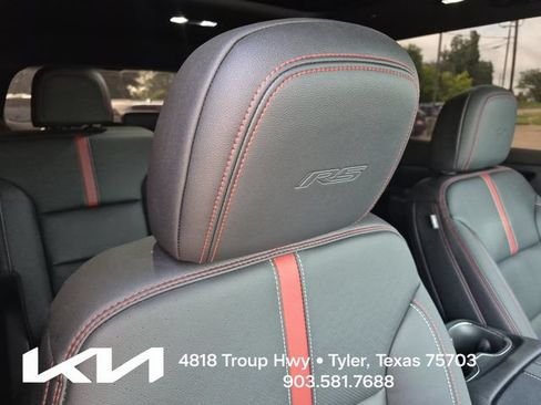 Used 2024 Chevrolet Traverse RS w/ LPO, Floor Liner Package AWD/4WD image 16