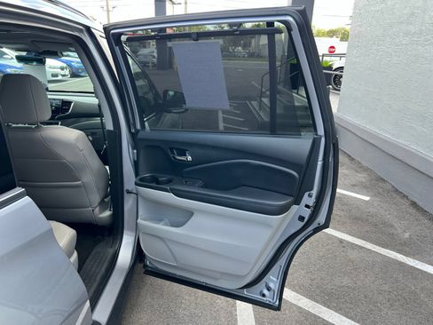 Used 2021 Honda Pilot Special Edition image 47