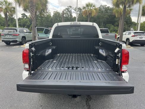 Used 2023 Toyota Tacoma SR5 w/ Technology Package AWD/4WD image 33