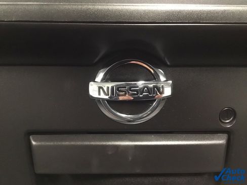 Used 2017 Nissan Frontier SV image 13